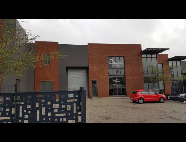 773M² FACTORY TO LET IN BRACKENFELL CENTRAL